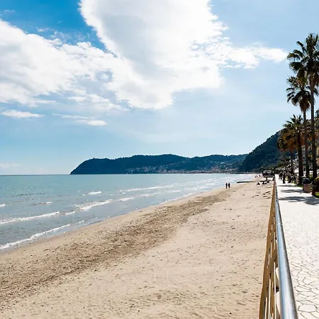 Le Finestre Sul Mare Lejlighed